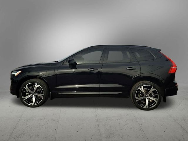 2022 Volvo XC60 Recharge Plug-In Hybrid R-Design