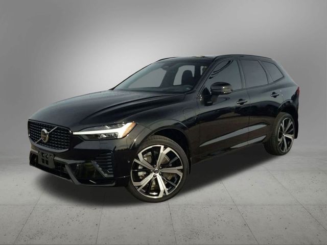 2022 Volvo XC60 Recharge Plug-In Hybrid R-Design