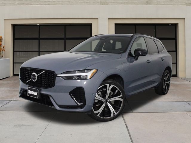 2022 Volvo XC60 Recharge Plug-In Hybrid R-Design