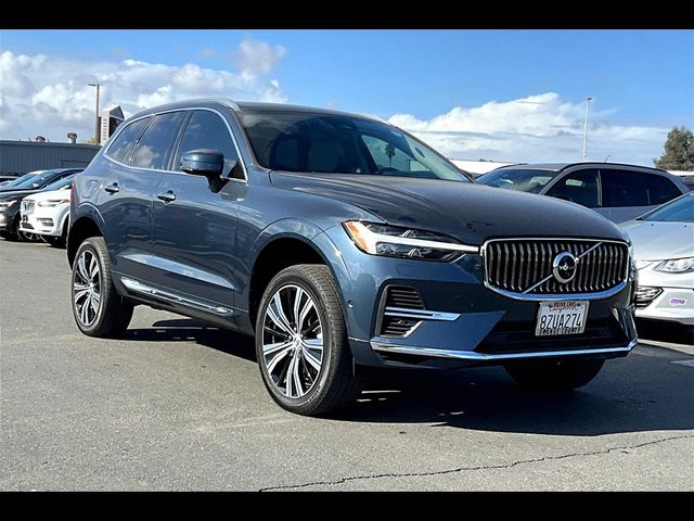 2022 Volvo XC60 Recharge Plug-In Hybrid Inscription