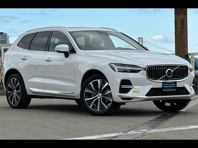 2022 Volvo XC60 Recharge Plug-In Hybrid Inscription Expression