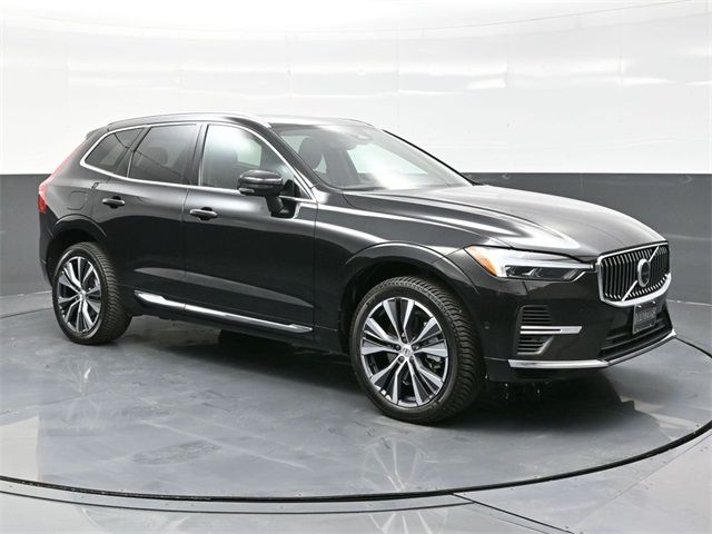 2022 Volvo XC60 Recharge Plug-In Hybrid Inscription Expression