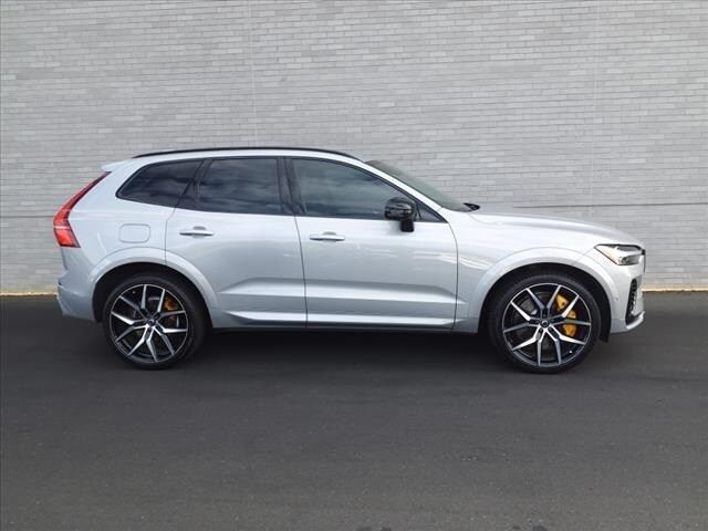 2022 Volvo XC60 Recharge Plug-In Hybrid Polestar Engineered