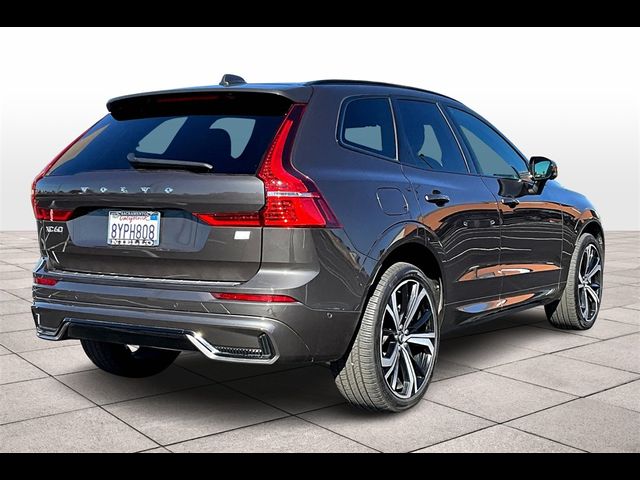 2022 Volvo XC60 Recharge Plug-In Hybrid R-Design