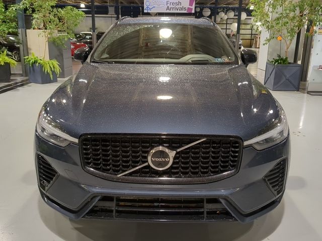 2022 Volvo XC60 Recharge Plug-In Hybrid R-Design