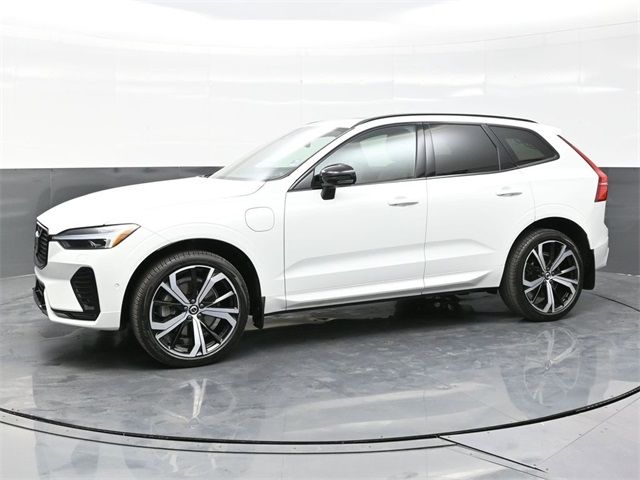 2022 Volvo XC60 Recharge Plug-In Hybrid R-Design