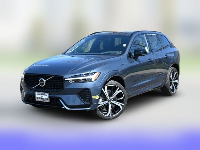 2022 Volvo XC60 Recharge R-Design