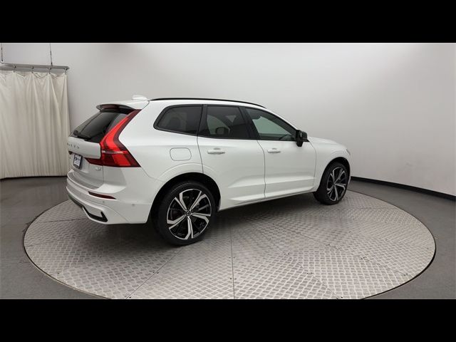 2022 Volvo XC60 Recharge Plug-In Hybrid R-Design