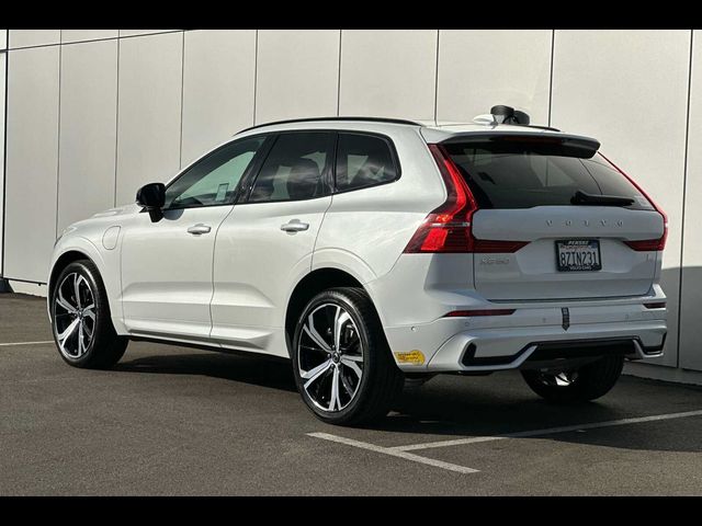 2022 Volvo XC60 Recharge Plug-In Hybrid R-Design