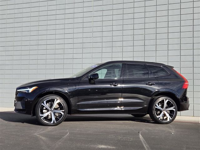 2022 Volvo XC60 Recharge R-Design