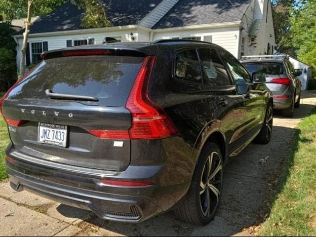 2022 Volvo XC60 Recharge Plug-In Hybrid R-Design