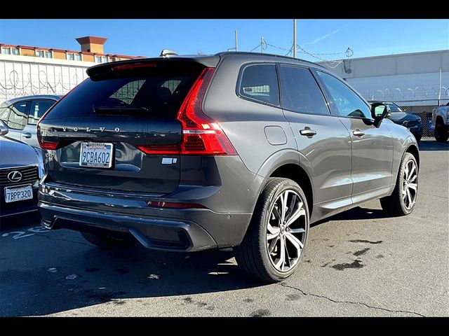 2022 Volvo XC60 Recharge Plug-In Hybrid R-Design