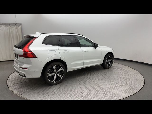 2022 Volvo XC60 Recharge Plug-In Hybrid R-Design