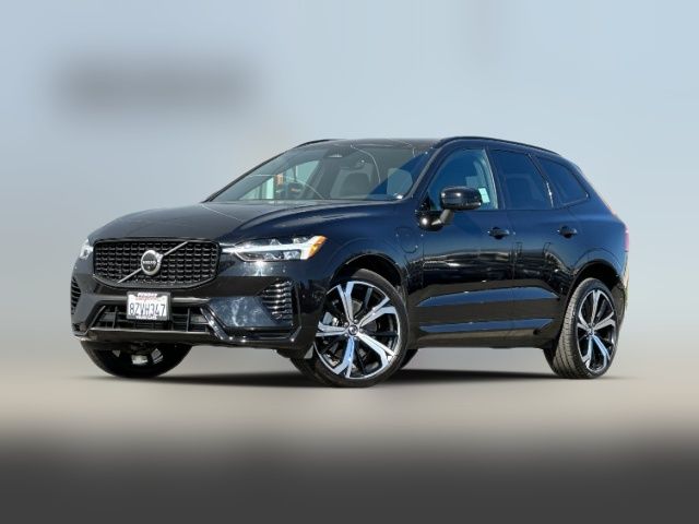 2022 Volvo XC60 Recharge Plug-In Hybrid R-Design