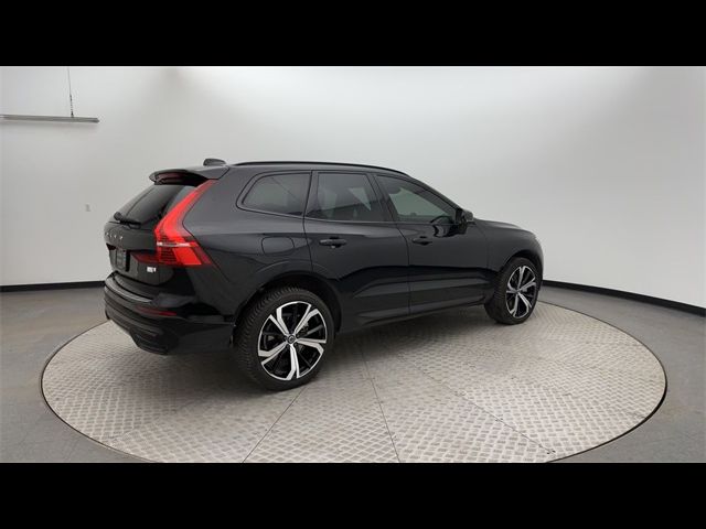 2022 Volvo XC60 Recharge Plug-In Hybrid R-Design