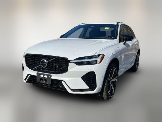 2022 Volvo XC60 Recharge R-Design