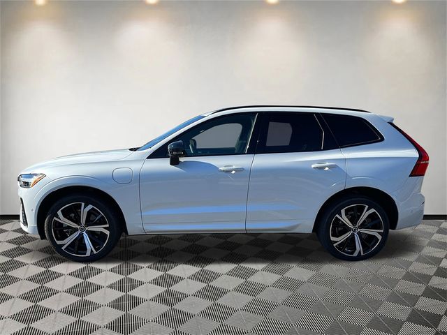 2022 Volvo XC60 Recharge R-Design