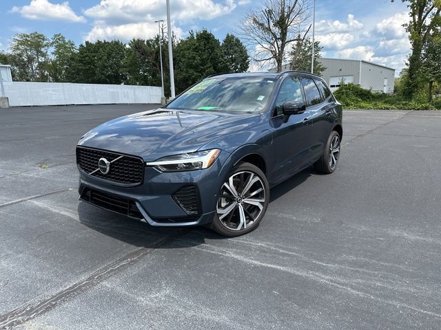 2022 Volvo XC60 Recharge Plug-In Hybrid R-Design