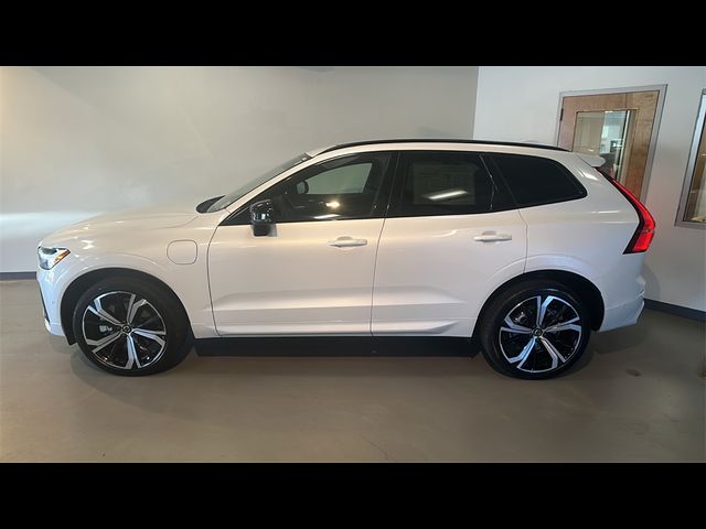 2022 Volvo XC60 Recharge Plug-In Hybrid R-Design