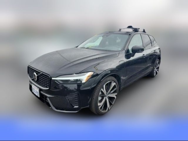 2022 Volvo XC60 Recharge Plug-In Hybrid R-Design