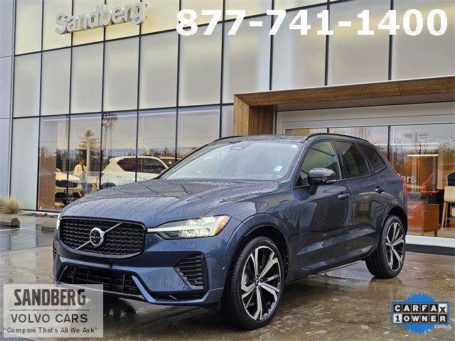 2022 Volvo XC60 Recharge Plug-In Hybrid R-Design