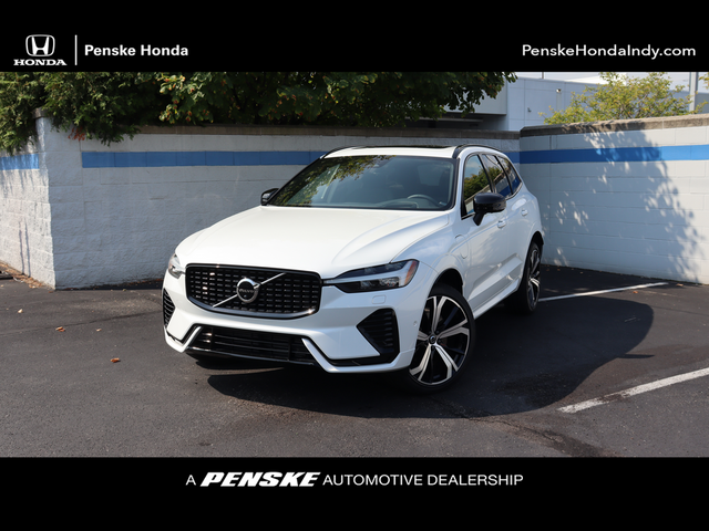 2022 Volvo XC60 Recharge Plug-In Hybrid R-Design