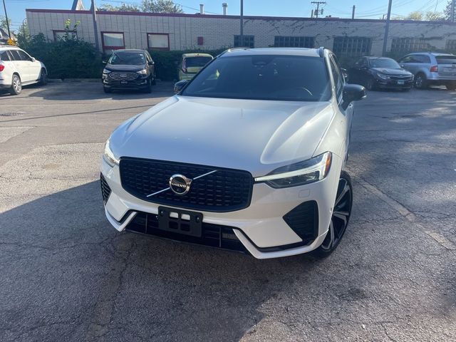 2022 Volvo XC60 Recharge Plug-In Hybrid R-Design