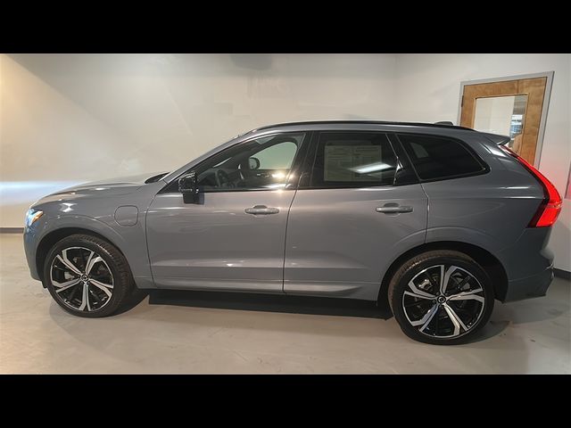 2022 Volvo XC60 Recharge Plug-In Hybrid R-Design