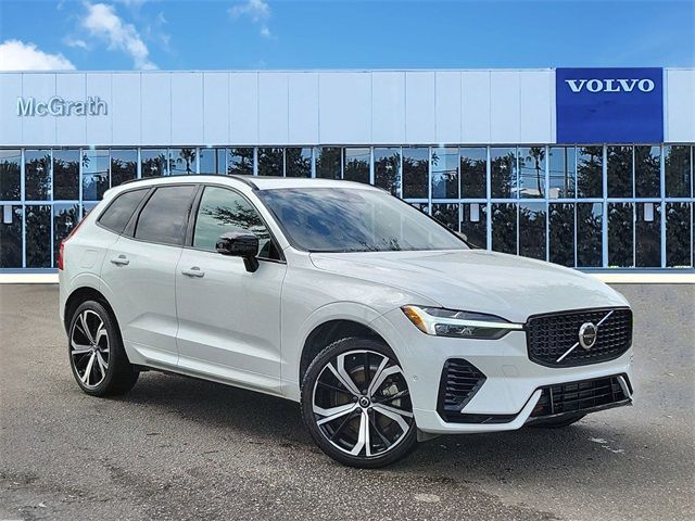 2022 Volvo XC60 Recharge Plug-In Hybrid R-Design