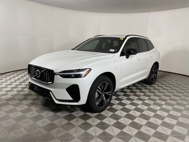 2022 Volvo XC60 Recharge Plug-In Hybrid R-Design