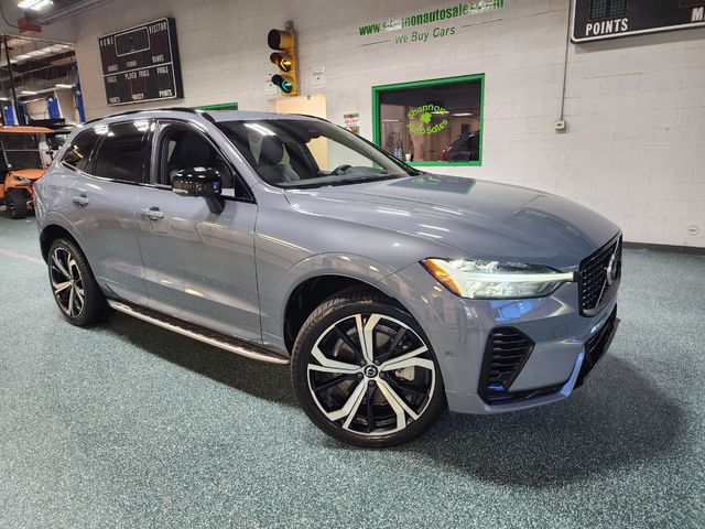 2022 Volvo XC60 Recharge Plug-In Hybrid R-Design