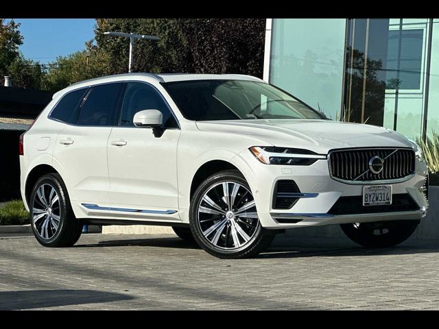 2022 Volvo XC60 Recharge Plug-In Hybrid Inscription