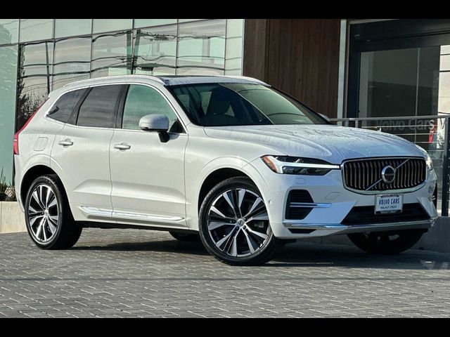 2022 Volvo XC60 Recharge Plug-In Hybrid Inscription Expression