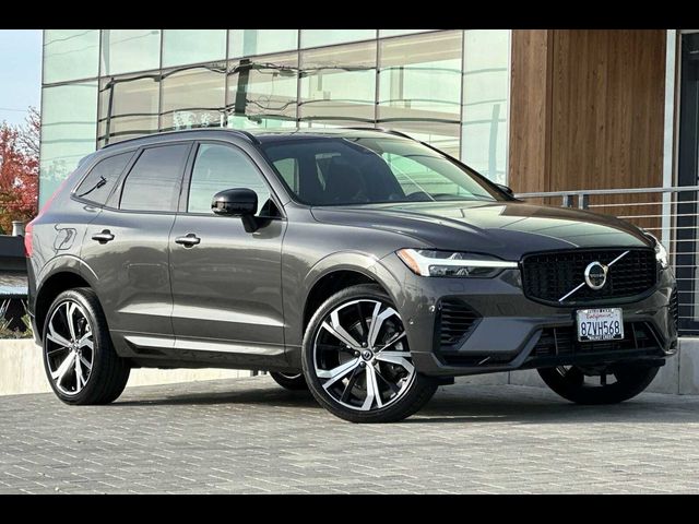 2022 Volvo XC60 Recharge Plug-In Hybrid R-Design