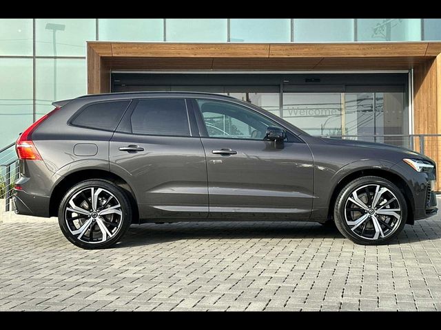 2022 Volvo XC60 Recharge Plug-In Hybrid R-Design