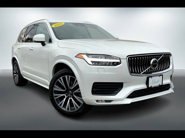 2022 Volvo XC90 Momentum