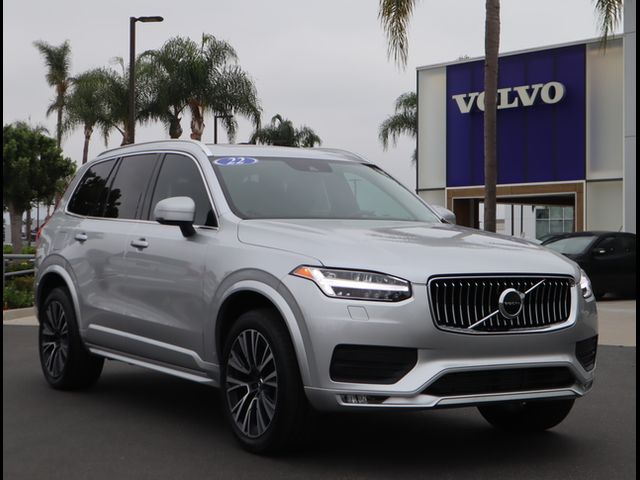 2022 Volvo XC90 Momentum