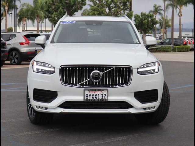 2022 Volvo XC90 Momentum