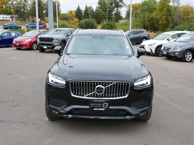 2022 Volvo XC90 Momentum