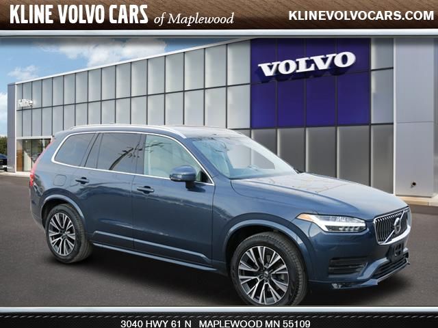 2022 Volvo XC90 Momentum