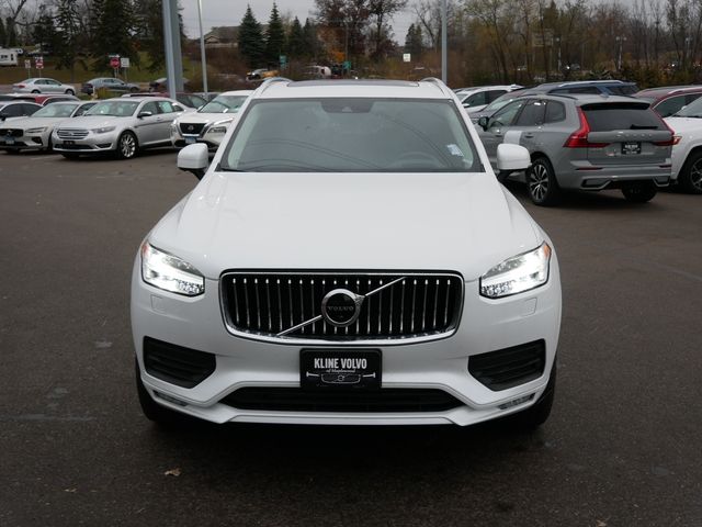 2022 Volvo XC90 Momentum