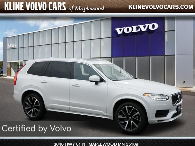 2022 Volvo XC90 Momentum