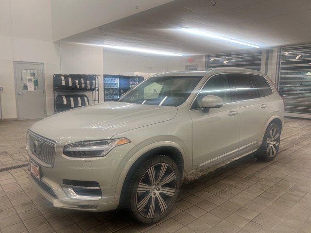 2022 Volvo XC90 Inscription