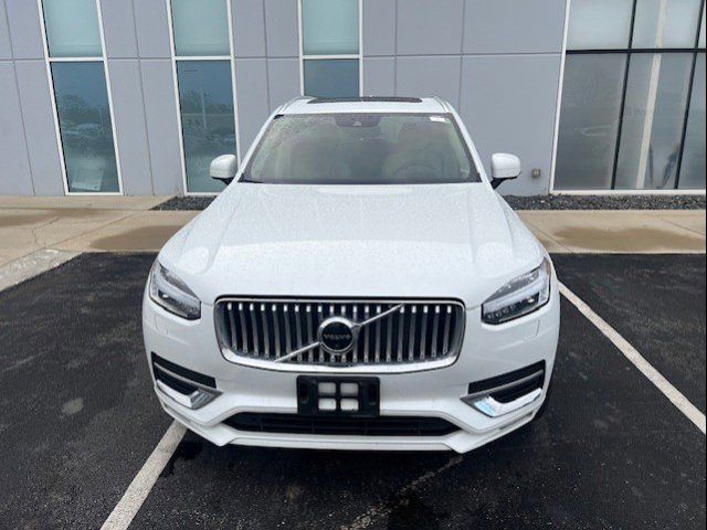 2022 Volvo XC90 Inscription