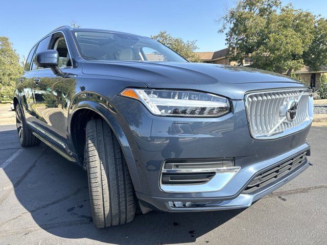 2022 Volvo XC90 Inscription