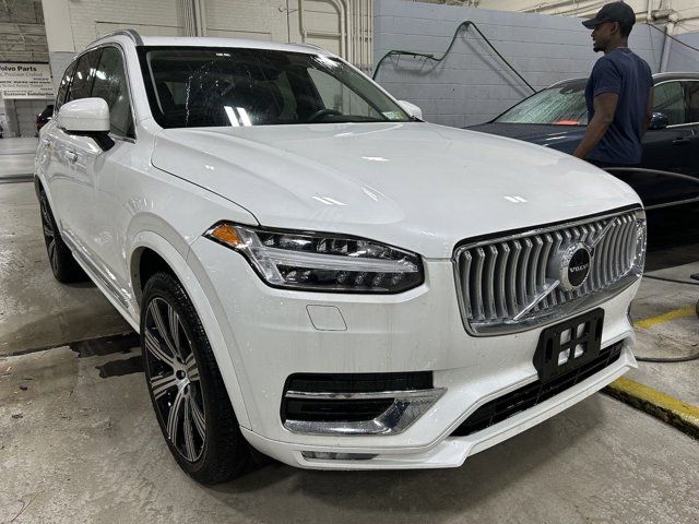 2022 Volvo XC90 Inscription