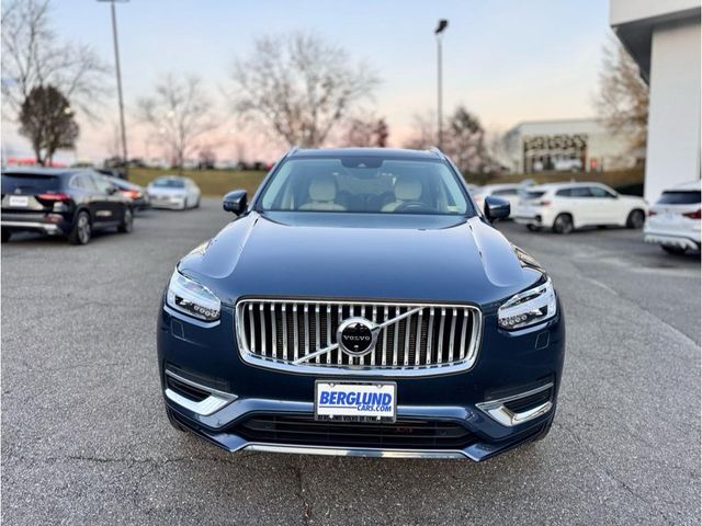 2022 Volvo XC90 Recharge Plug-In Hybrid Inscription