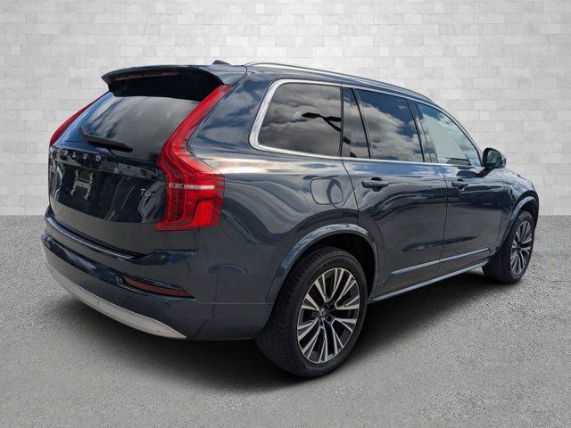 2022 Volvo XC90 Momentum