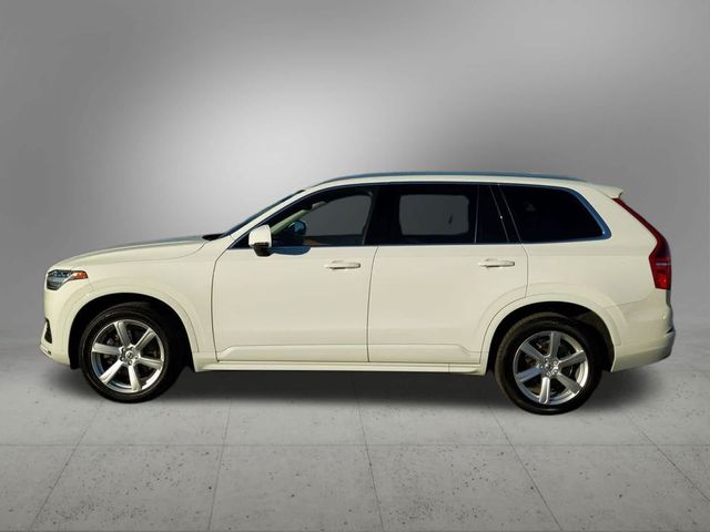 2022 Volvo XC90 Momentum