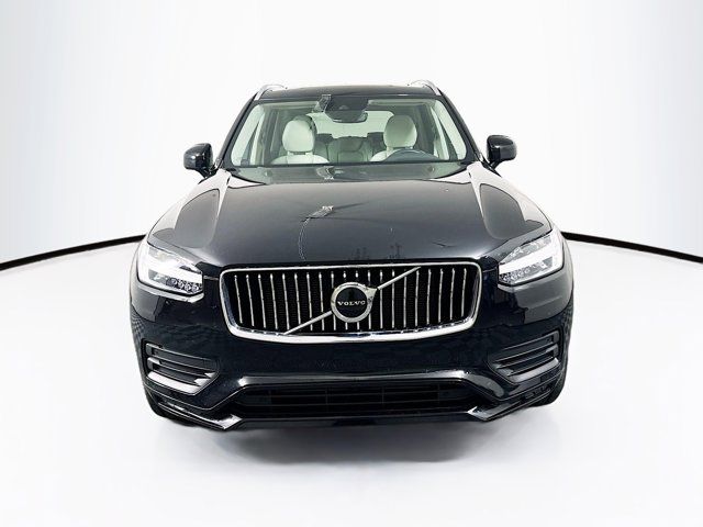 2022 Volvo XC90 Momentum